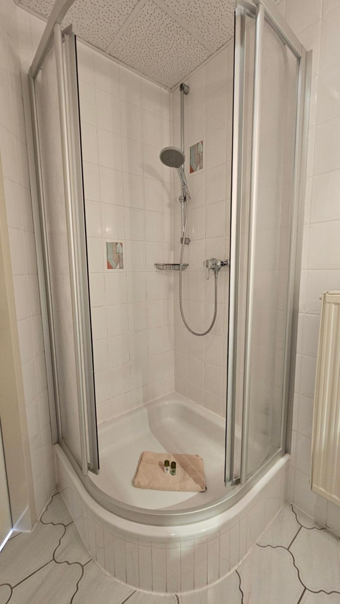Pension Weisse Rose, Parkplatz, Fruehstueck, Wlan, Zentral Bad Elster Dış mekan fotoğraf