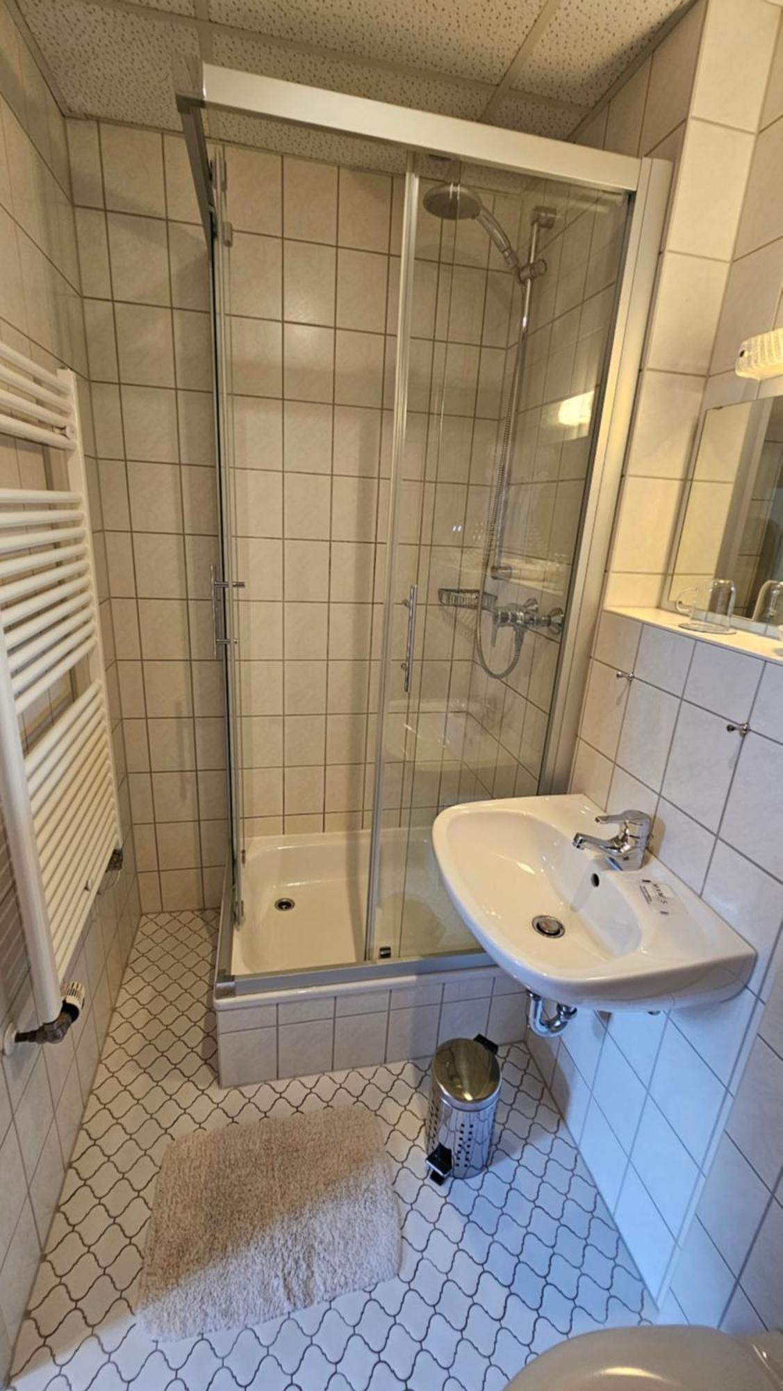 Pension Weisse Rose, Parkplatz, Fruehstueck, Wlan, Zentral Bad Elster Dış mekan fotoğraf