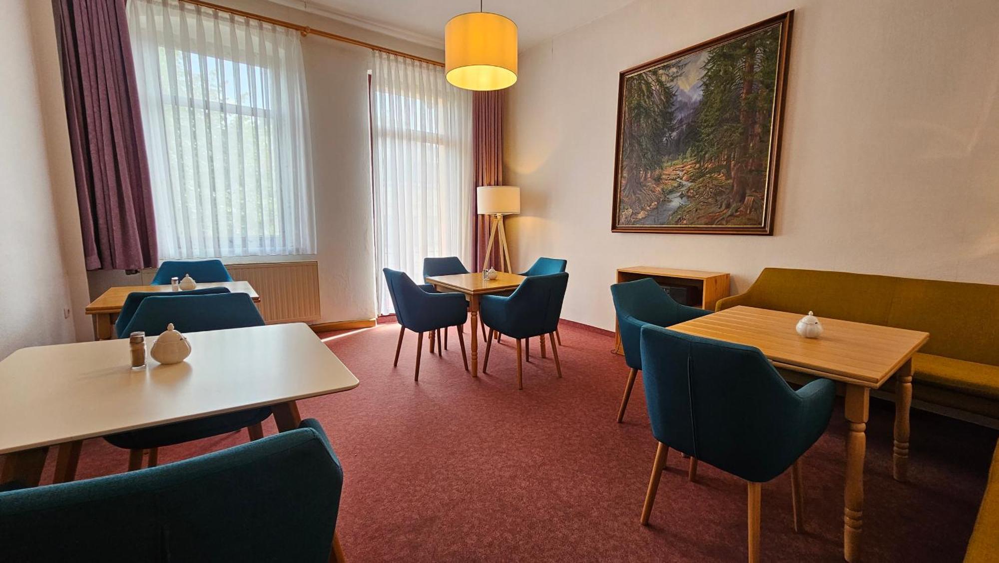 Pension Weisse Rose, Parkplatz, Fruehstueck, Wlan, Zentral Bad Elster Dış mekan fotoğraf