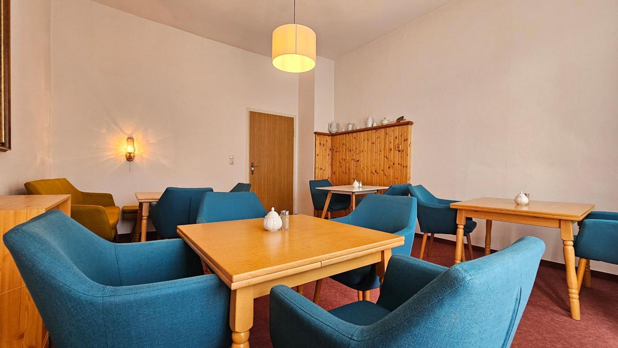 Pension Weisse Rose, Parkplatz, Fruehstueck, Wlan, Zentral Bad Elster Dış mekan fotoğraf